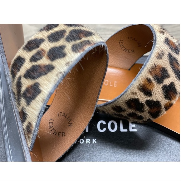 Kenneth Cole New York Palm Flat Toe Loop Sandal - Picture 9 of 13